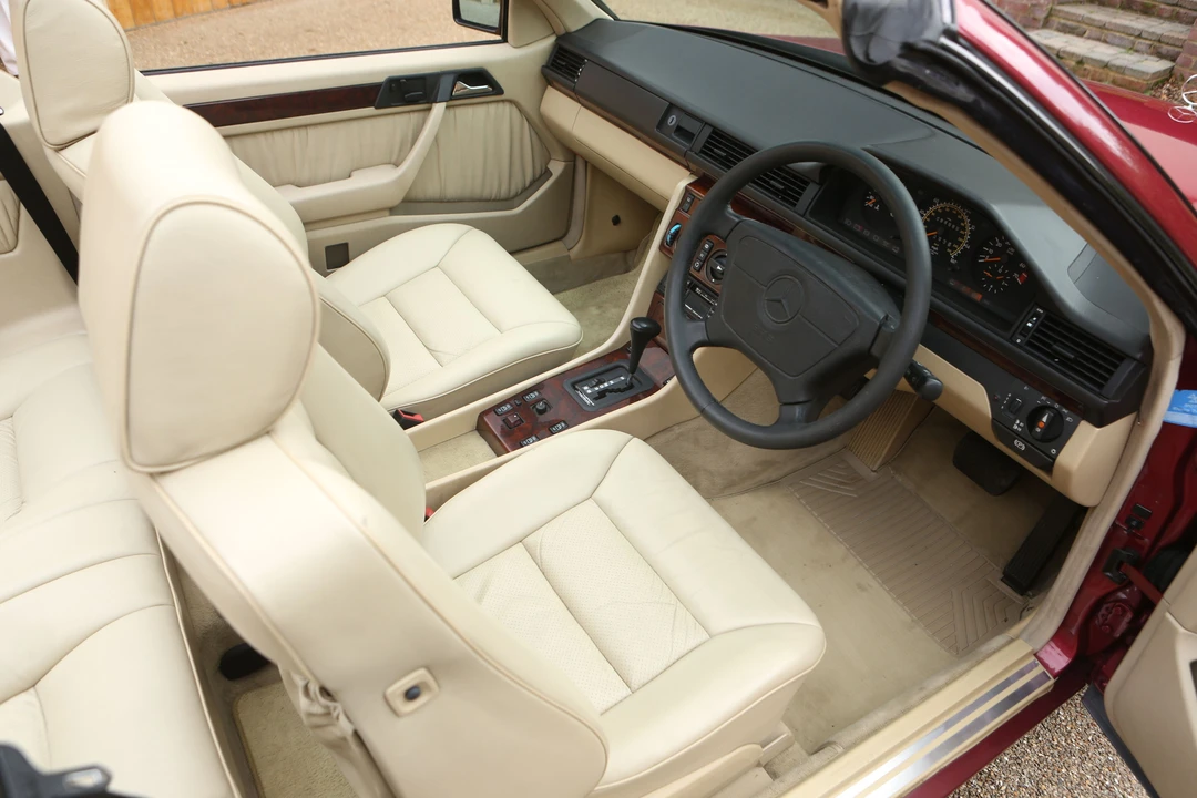 1993 Mercedes-Benz W124 E-Class - Image 4 of 6