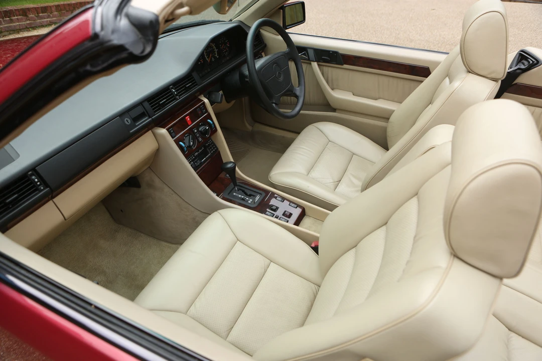 1993 Mercedes-Benz W124 E-Class - Image 2 of 6