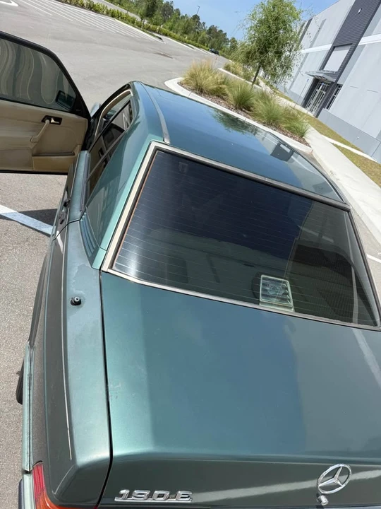 1993 Mercedes-Benz 190E - Image 7 of 19