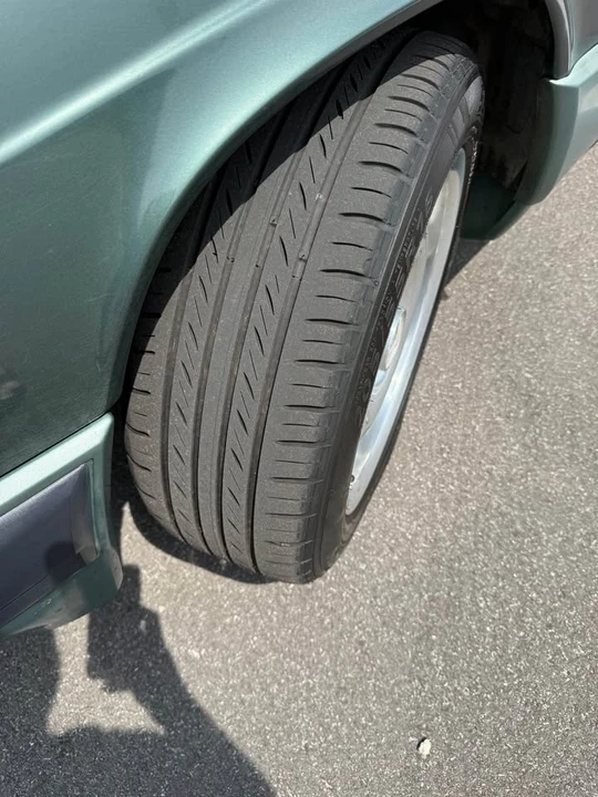 1993 Mercedes-Benz 190E - Image 11 of 19