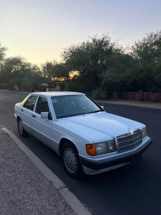 1993 Mercedes-Benz 190E - Image 2 of 7