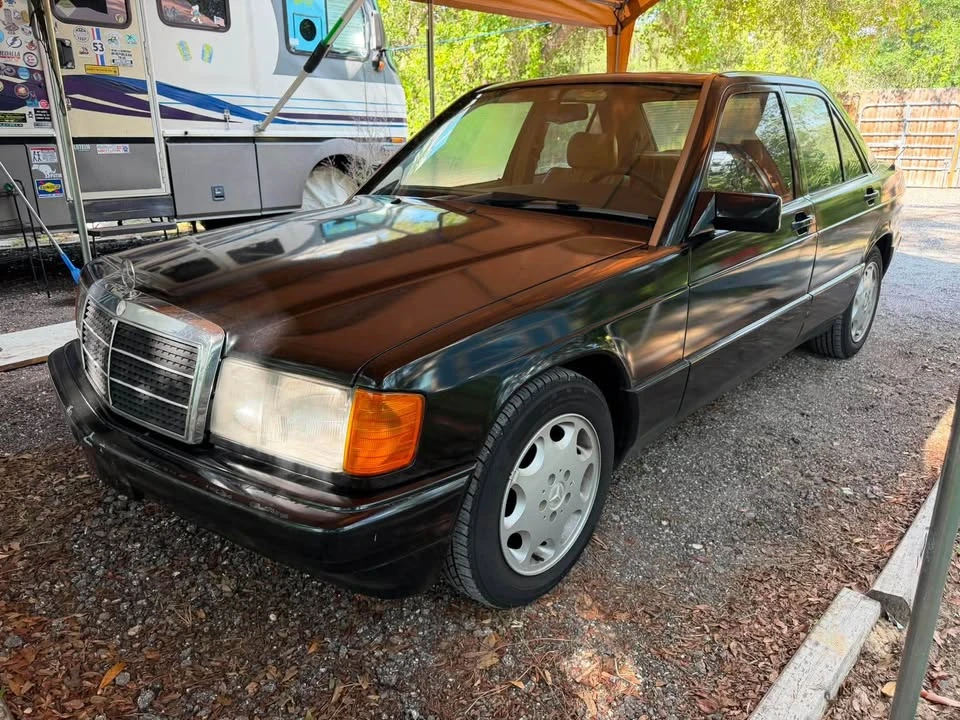 1993 Mercedes-Benz 190E - Image 6 of 8