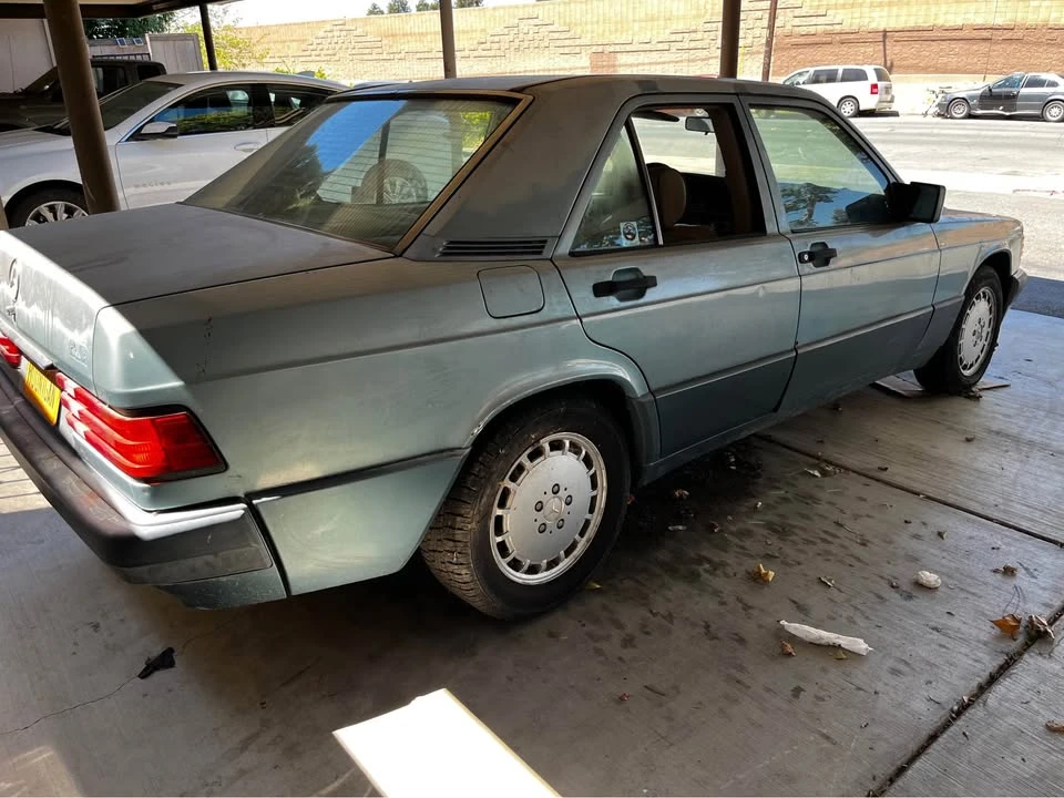 1993 Mercedes-Benz 190E - Image 2 of 6