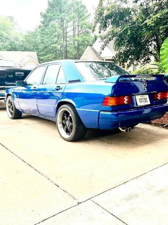1993 Mercedes-Benz 190E - Image 2 of 14