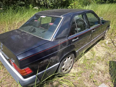 1993 Mercedes-Benz 190 E 2.6 Sedan 4D