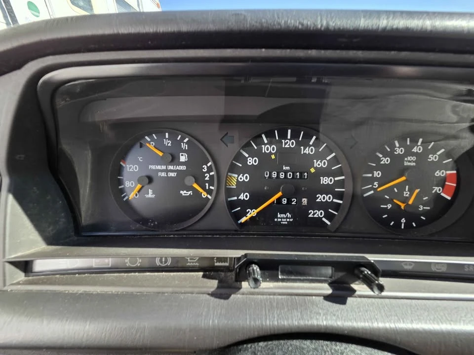 1993 Mercedes-Benz 190E - Image 13 of 15