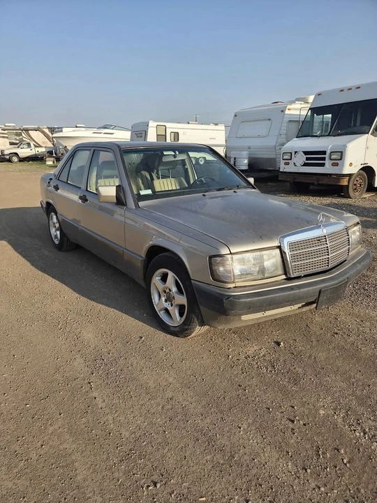 1993 Mercedes-Benz 190E - Image 2 of 15