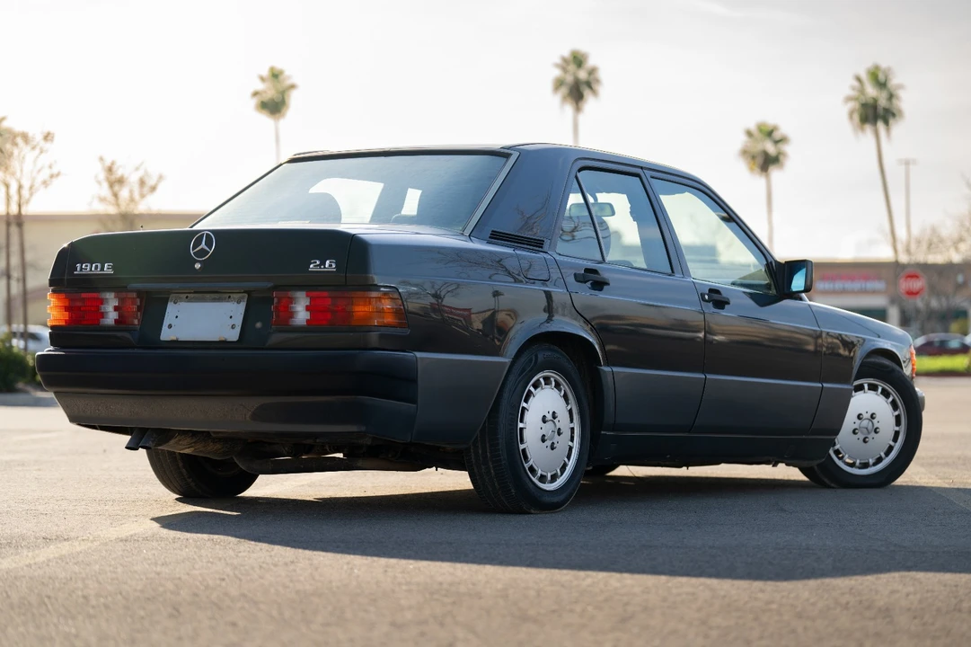 1993 Mercedes-Benz 190E - Image 6 of 21