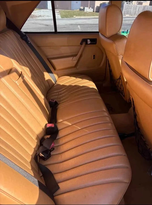 1993 Mercedes-Benz 190E - Image 4 of 14