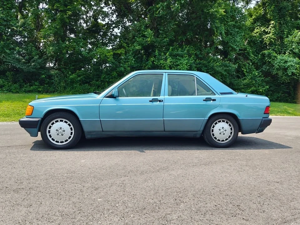 1993 Mercedes-Benz 190E - Image 4 of 13
