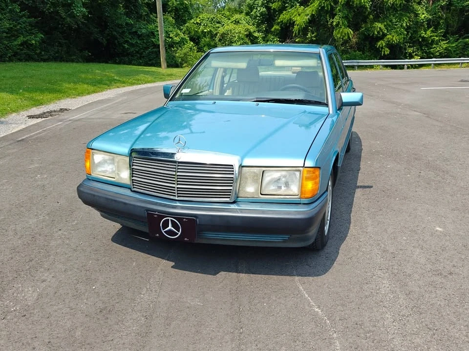 1993 Mercedes-Benz 190E - Image 2 of 13