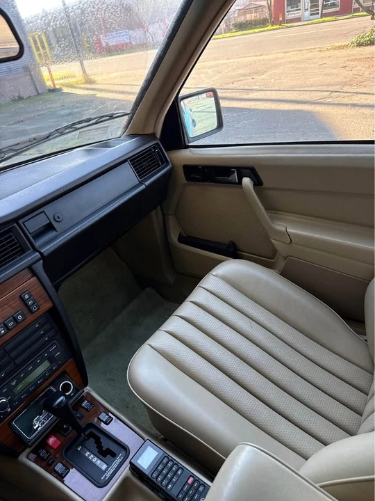 1993 Mercedes-Benz 190E - Image 10 of 17