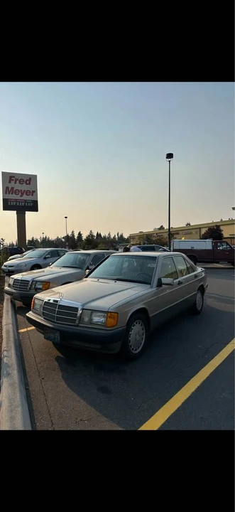 1993 Mercedes-Benz 190E - Image 17 of 17