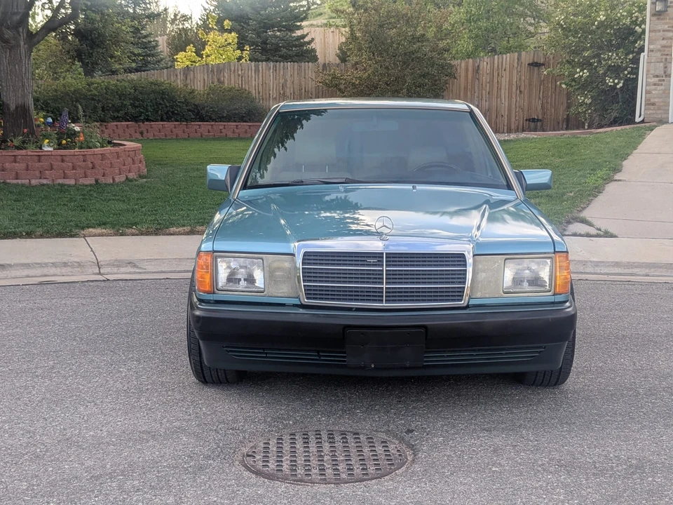 1993 Mercedes-Benz 190E - Image 9 of 31