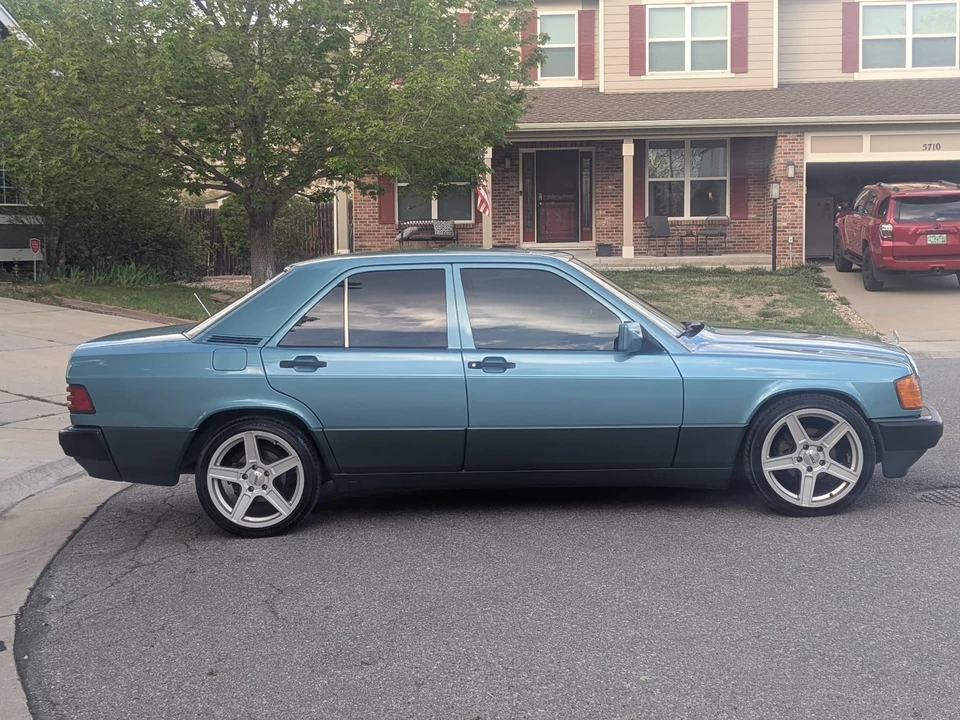 1993 Mercedes-Benz 190E - Image 19 of 31