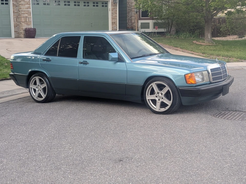 1993 Mercedes-Benz 190E - Image 14 of 31