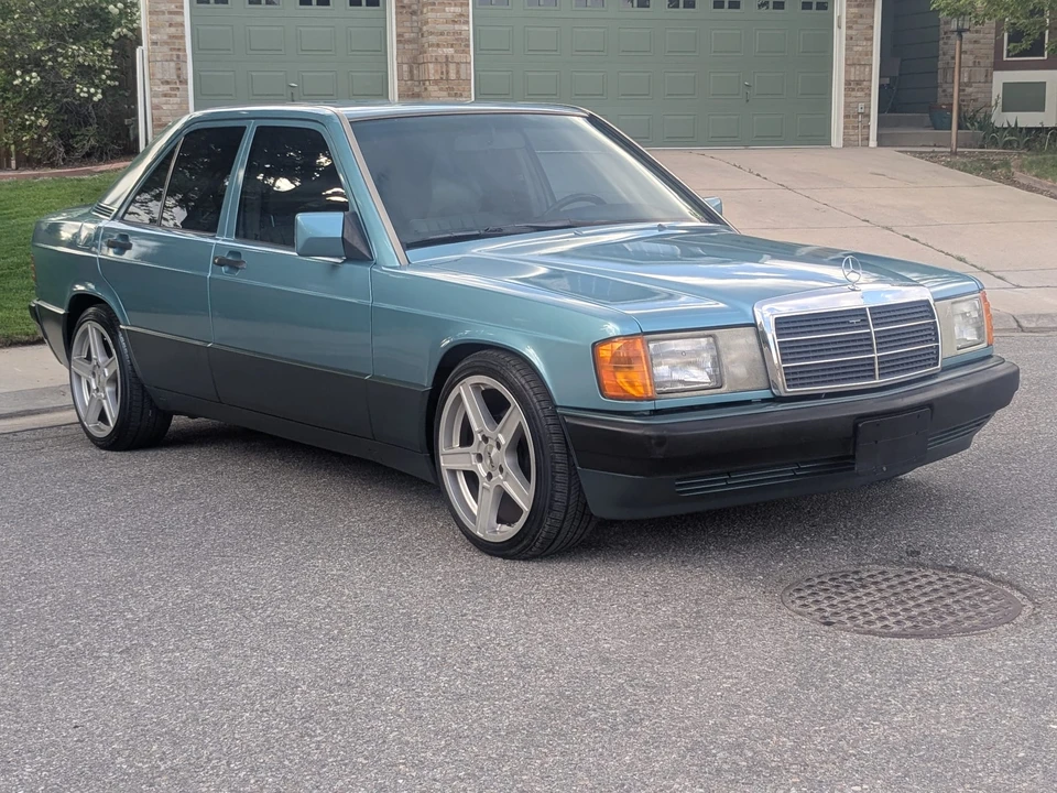 1993 Mercedes-Benz 190E - Image 11 of 31
