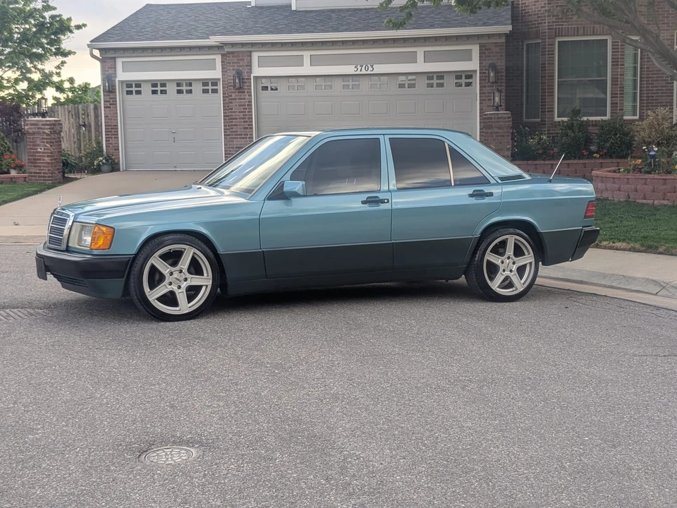1993 Mercedes-Benz 190E - Image 25 of 31