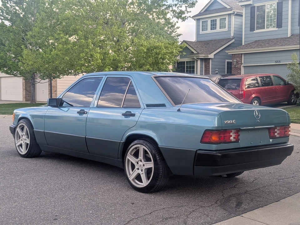 1993 Mercedes-Benz 190E - Image 22 of 31
