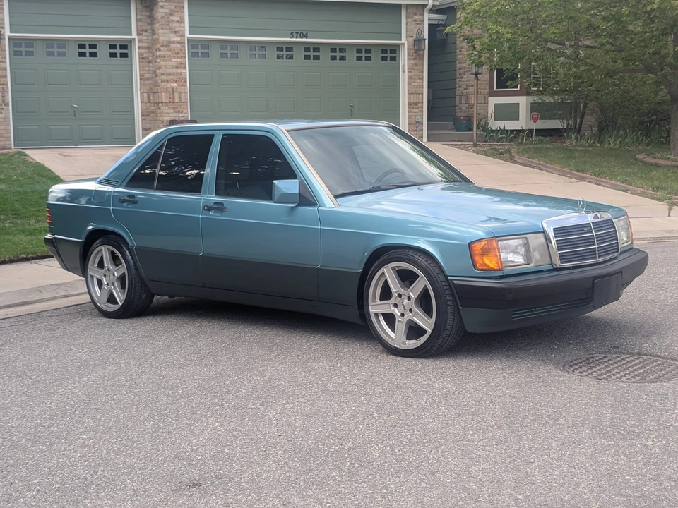 1993 Mercedes-Benz 190E - Image 12 of 31