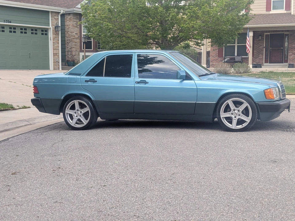 1993 Mercedes-Benz 190E - Image 16 of 31