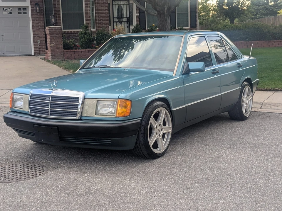 1993 Mercedes-Benz 190E - Image 7 of 31