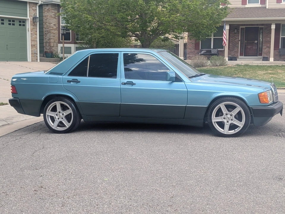 1993 Mercedes-Benz 190E - Image 15 of 31