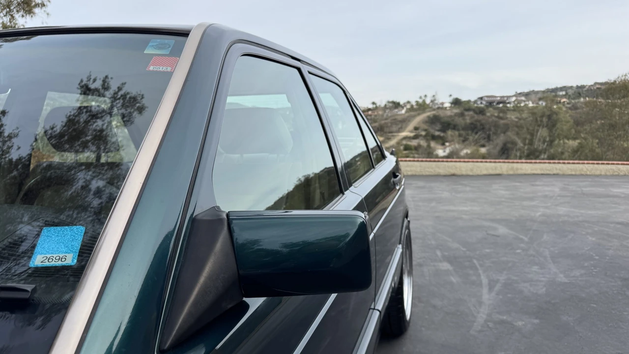1993 Mercedes-Benz 190E - Image 28 of 31