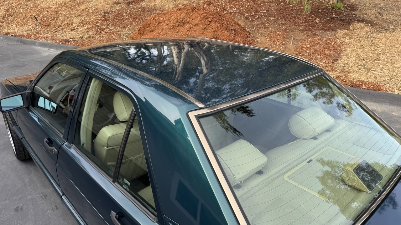 1993 Mercedes-Benz 190E - Image 31 of 31