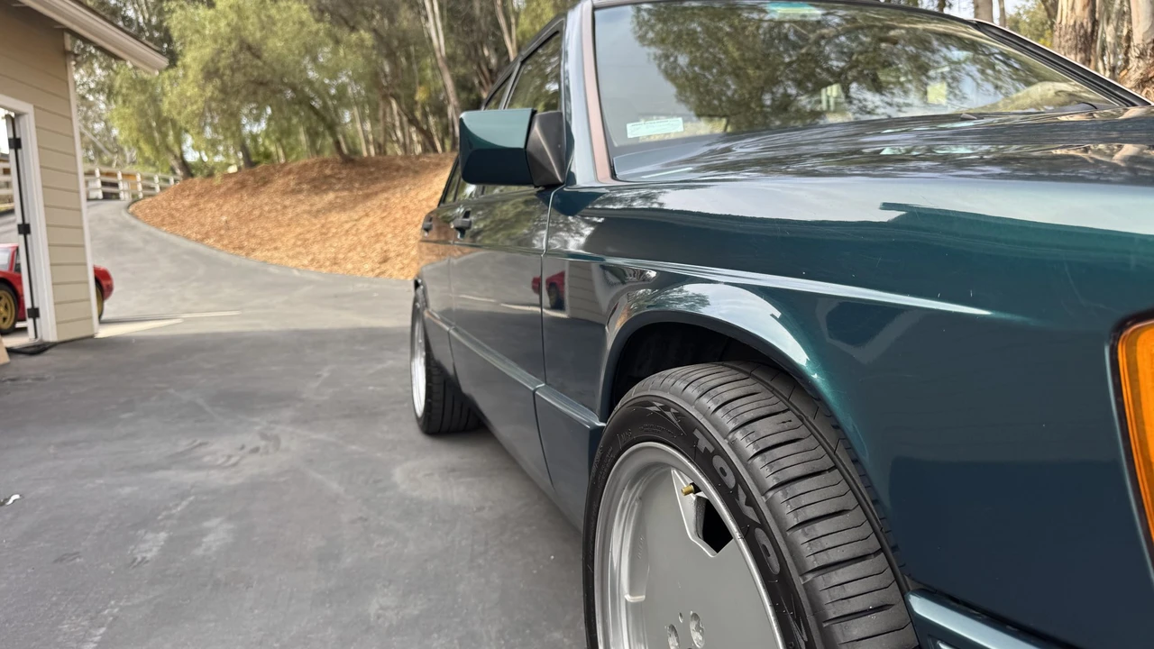1993 Mercedes-Benz 190E - Image 29 of 31