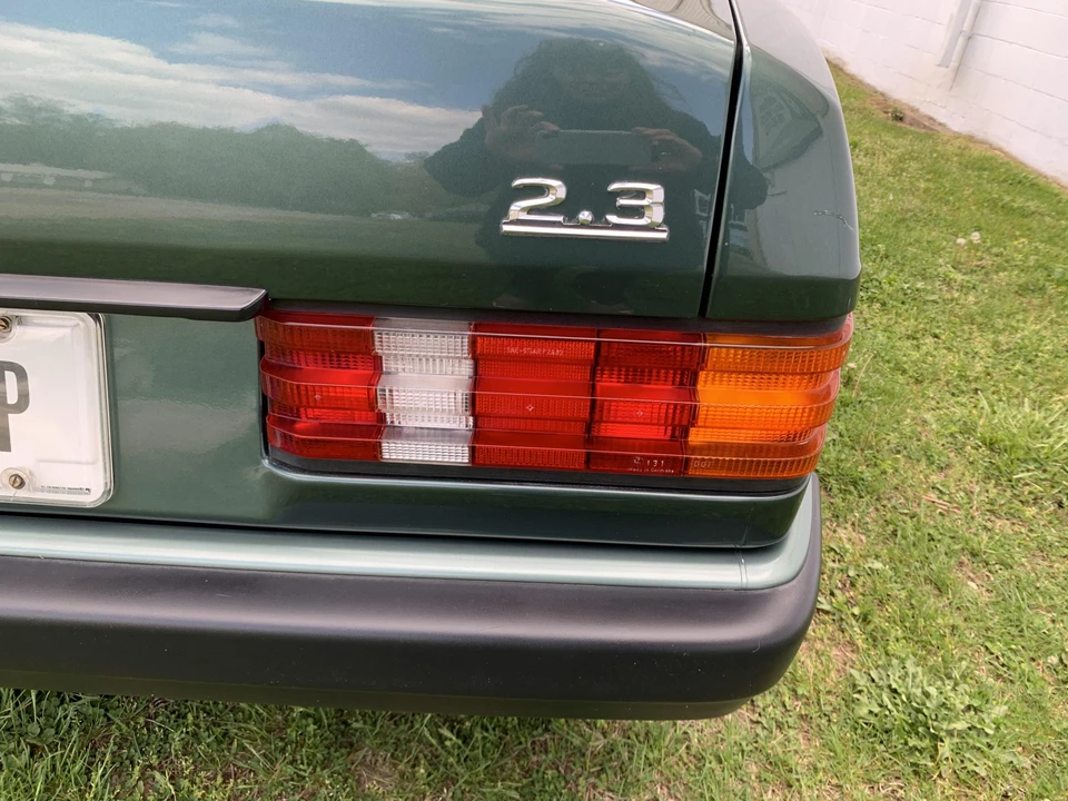 1993 Mercedes-Benz 190E - Image 26 of 31