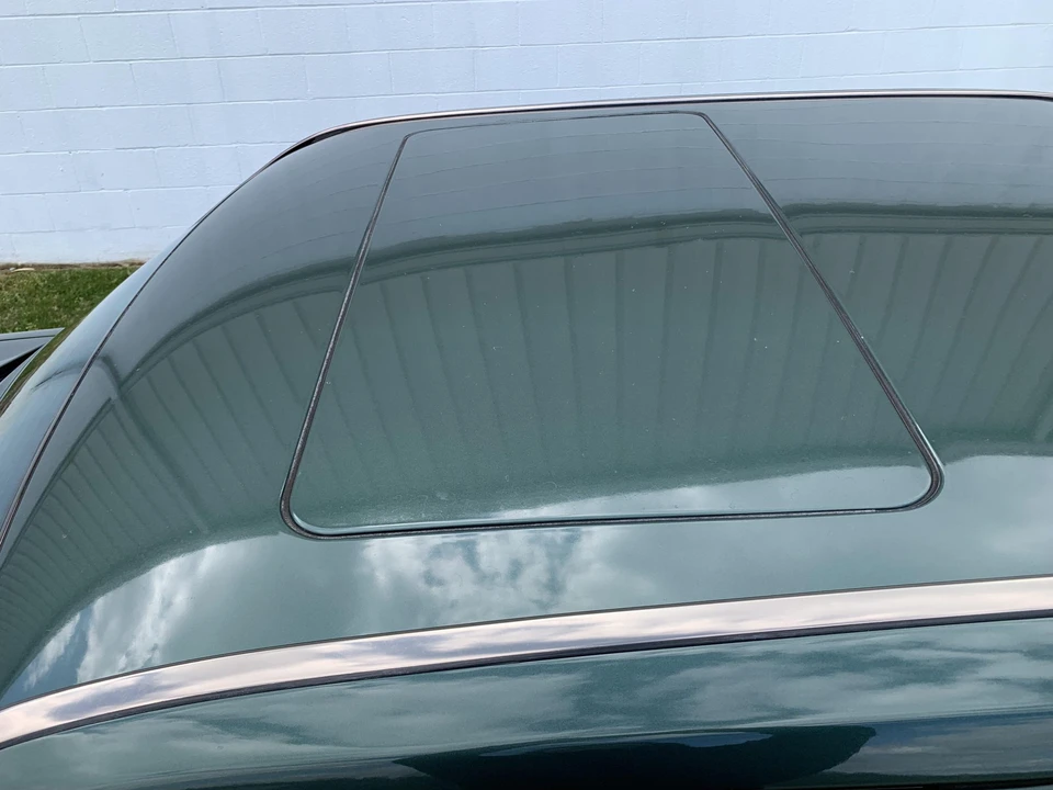 1993 Mercedes-Benz 190E - Image 23 of 31