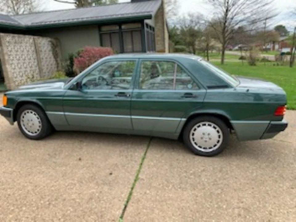 1993 Mercedes-Benz 190E - Image 4 of 31