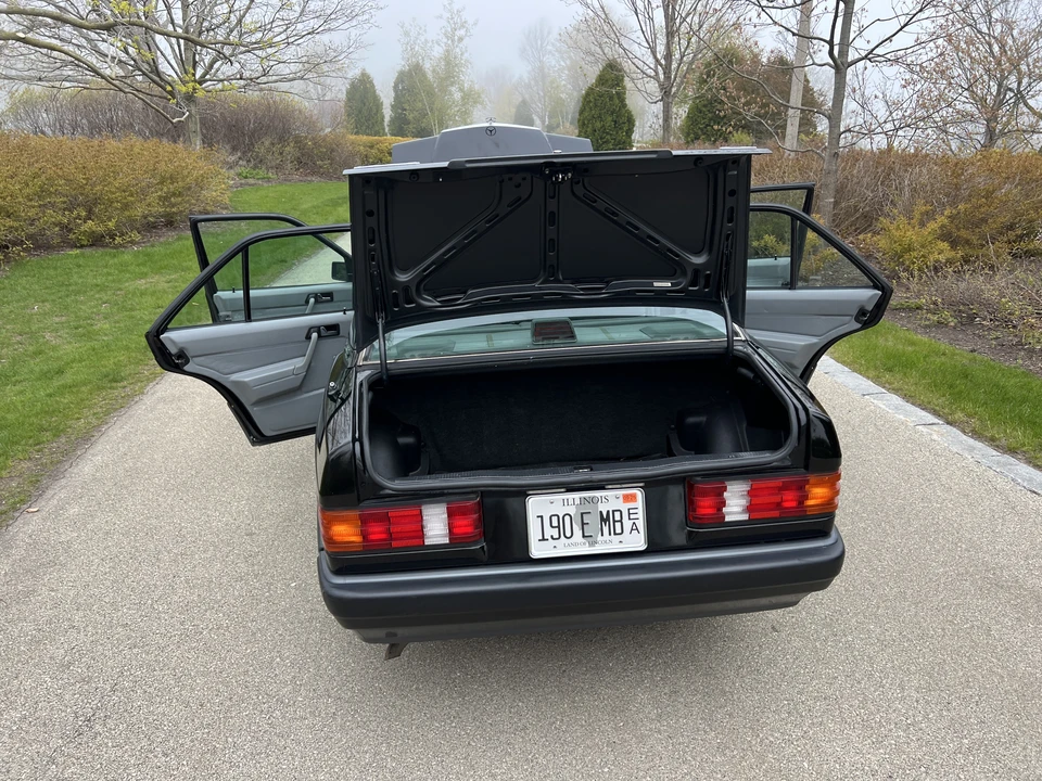 1993 Mercedes-Benz 190E - Image 31 of 31