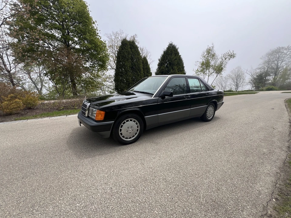 1993 Mercedes-Benz 190E - Image 6 of 31