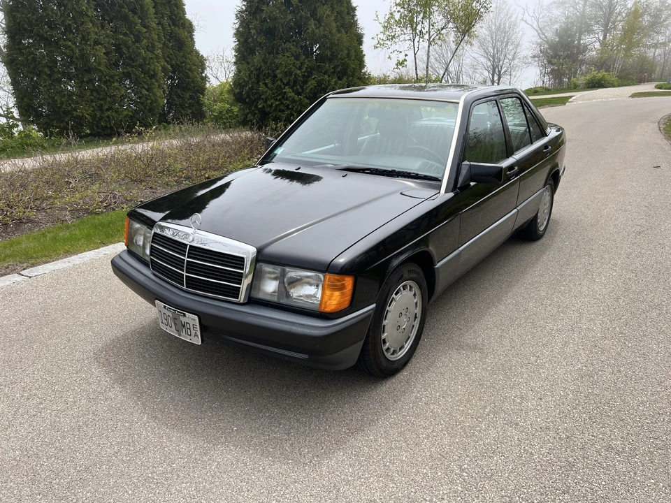 1993 Mercedes-Benz 190E - Image 3 of 31