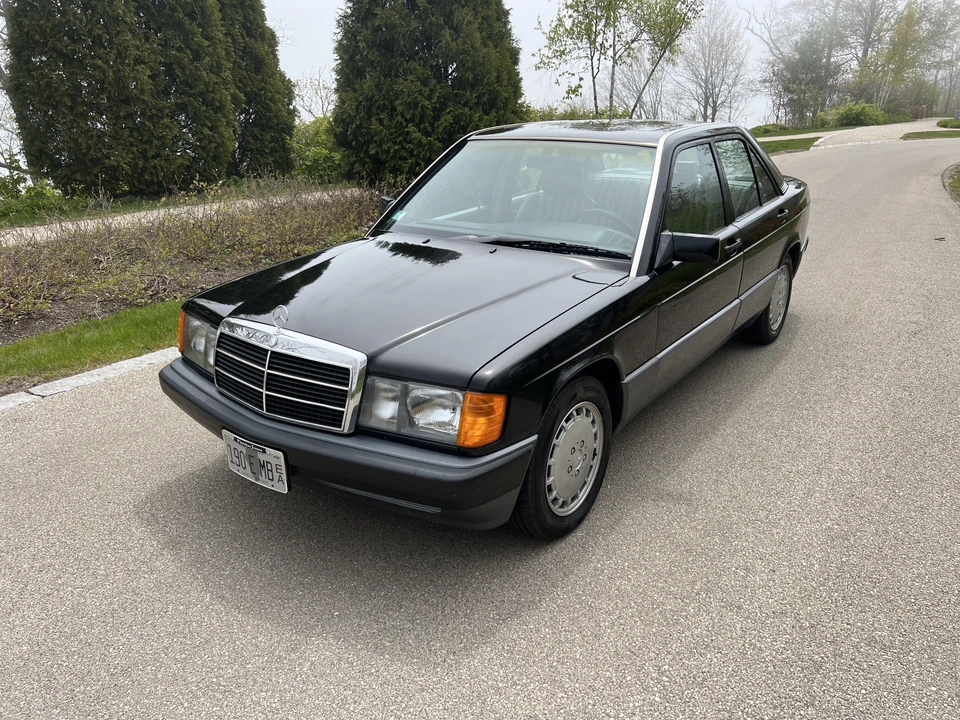 1993 Mercedes-Benz 190E - Image 3 of 31