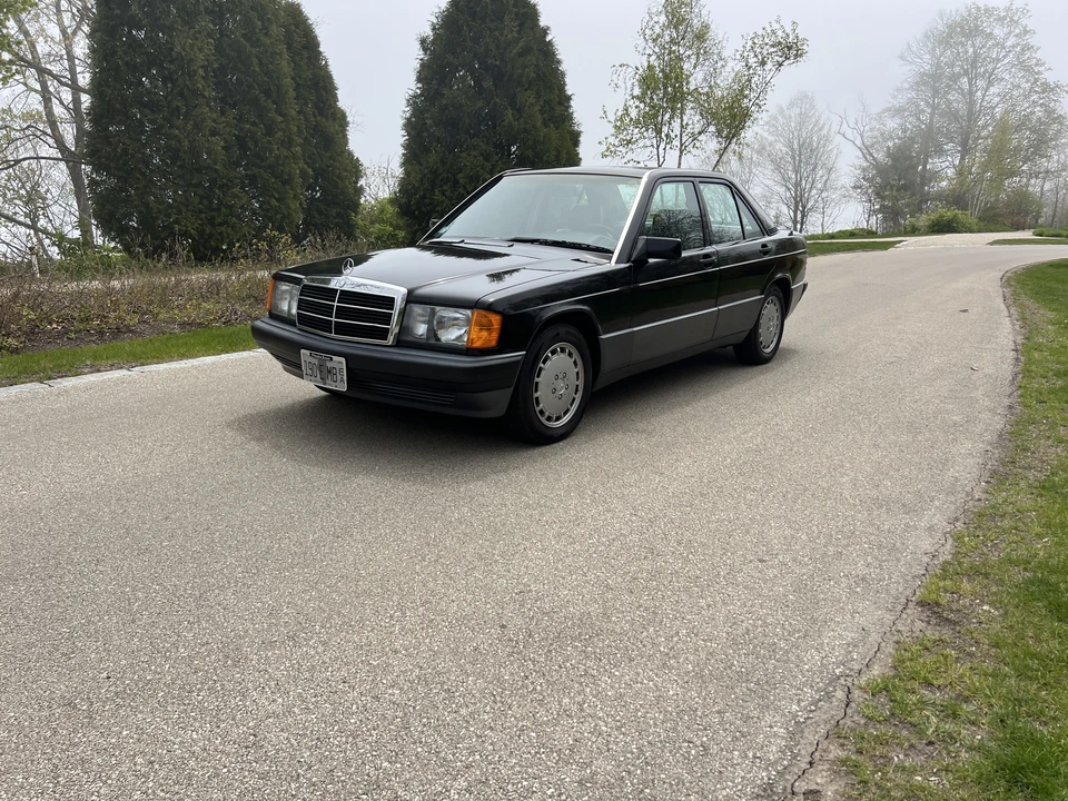 1993 Mercedes-Benz 190E - Image 6 of 31