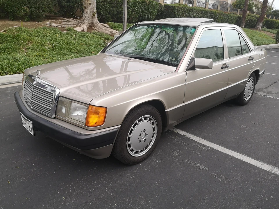 1993 Mercedes-Benz 190E - Image 7 of 28