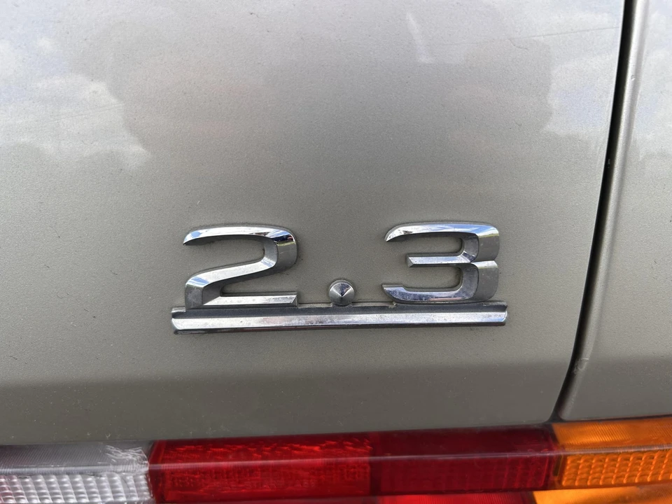1993 Mercedes-Benz 190E - Image 22 of 31