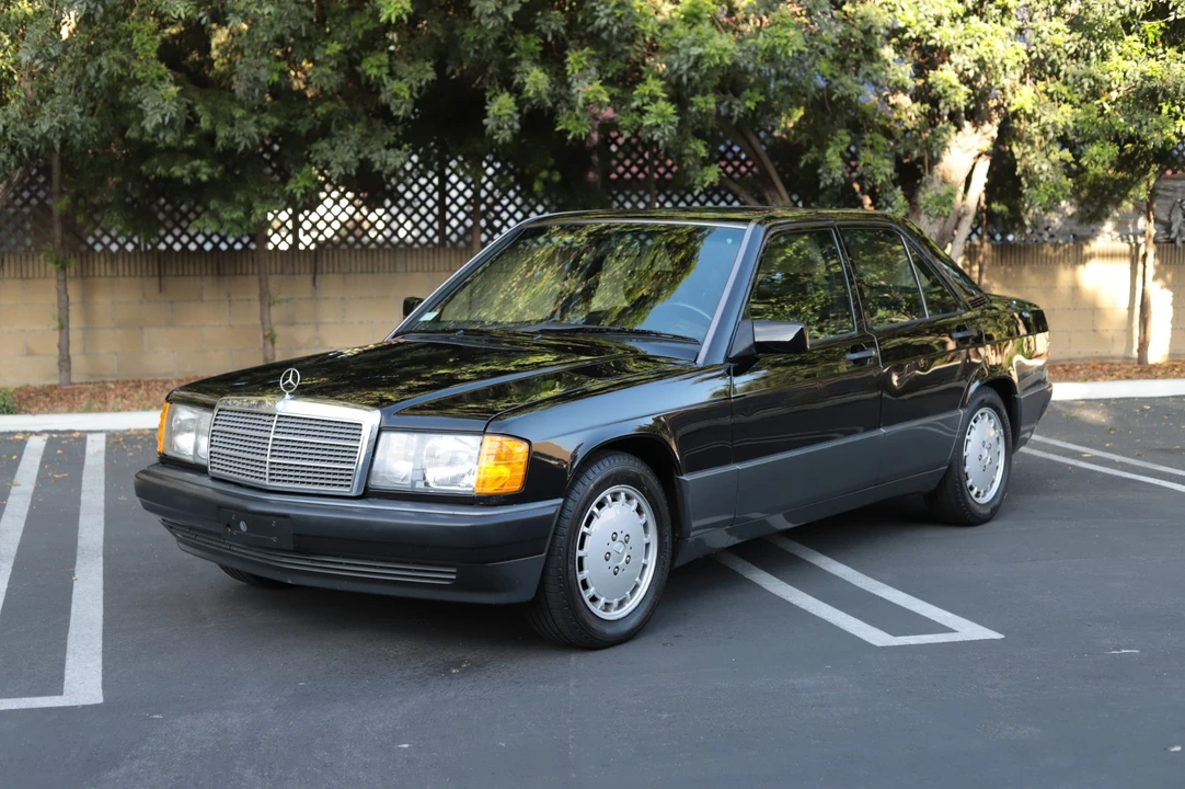 1993 Mercedes-Benz 190E - Image 4 of 31