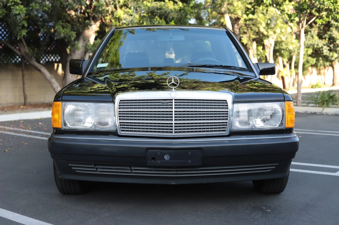 1993 Mercedes-Benz 190E - Image 18 of 31