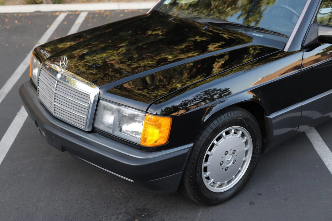 1993 Mercedes-Benz 190E - Image 21 of 31