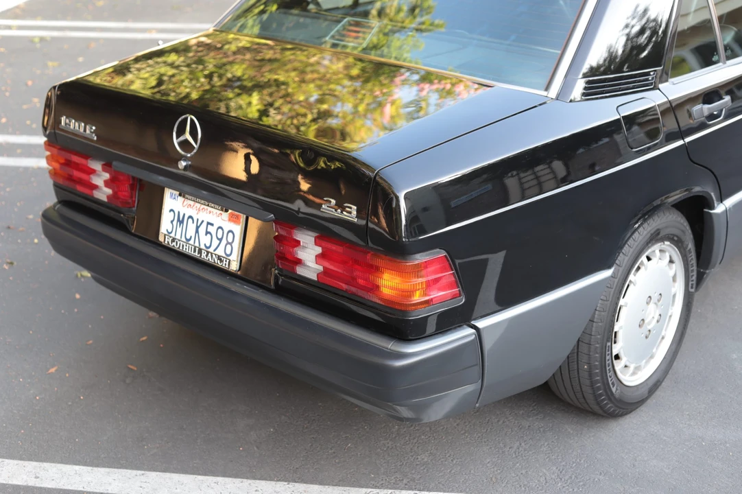 1993 Mercedes-Benz 190E - Image 28 of 31
