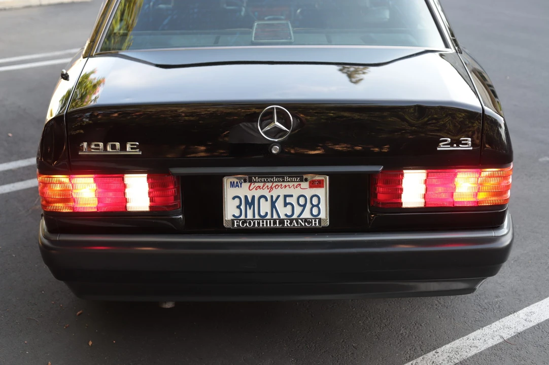 1993 Mercedes-Benz 190E - Image 27 of 31