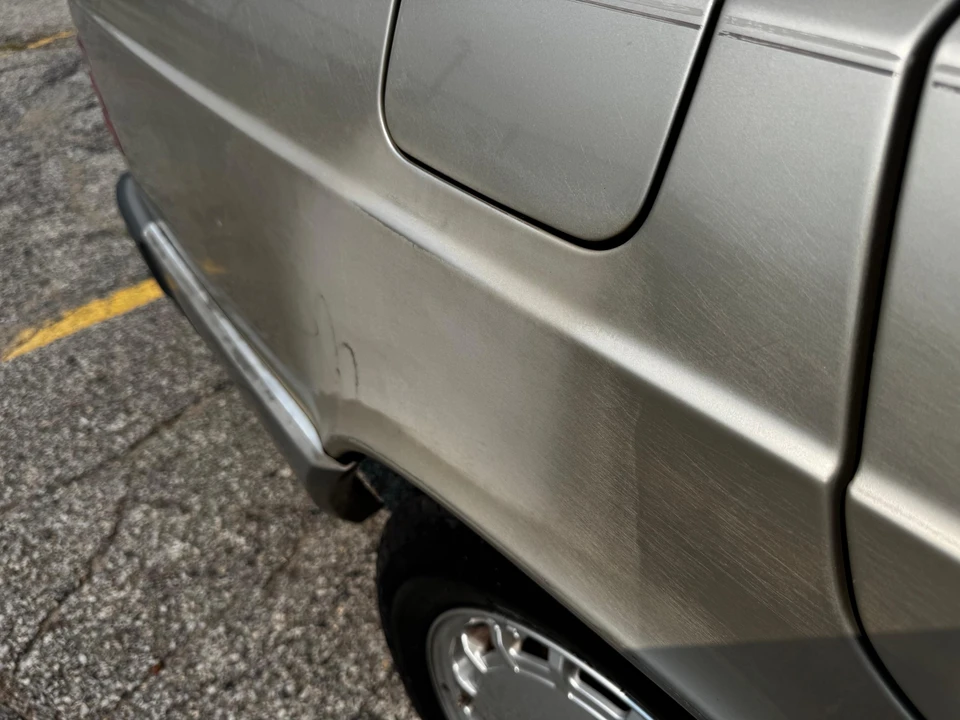 1993 Mercedes-Benz 190E - Image 17 of 31
