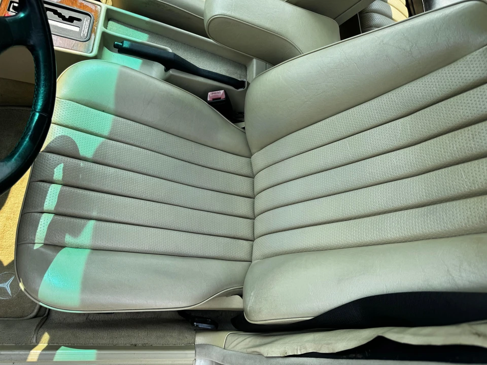 1993 Mercedes-Benz 190E - Image 27 of 31