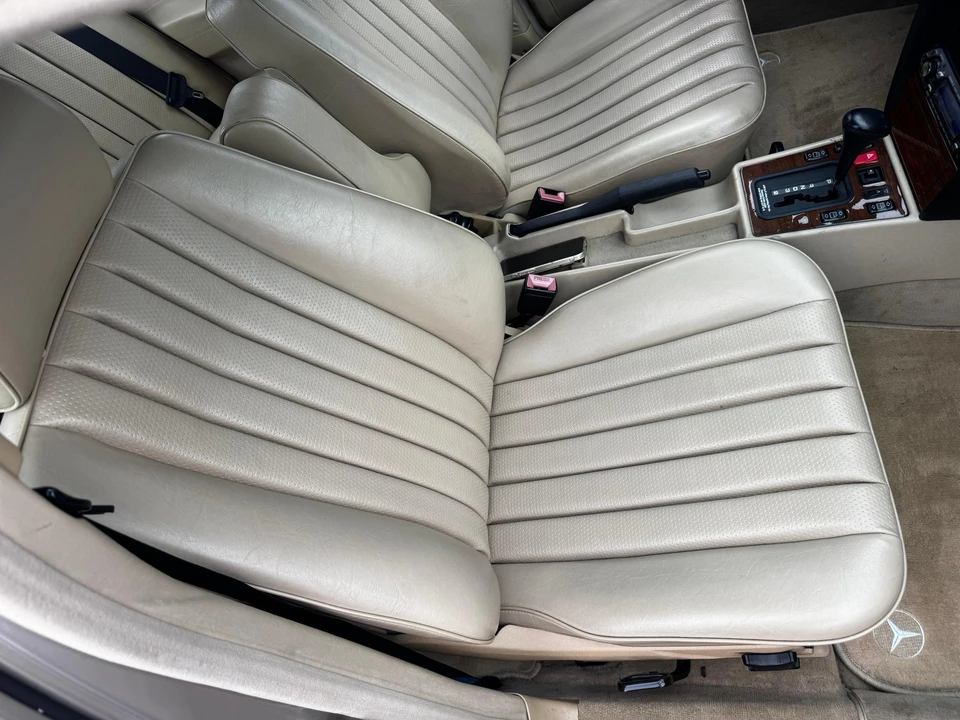 1993 Mercedes-Benz 190E - Image 28 of 31