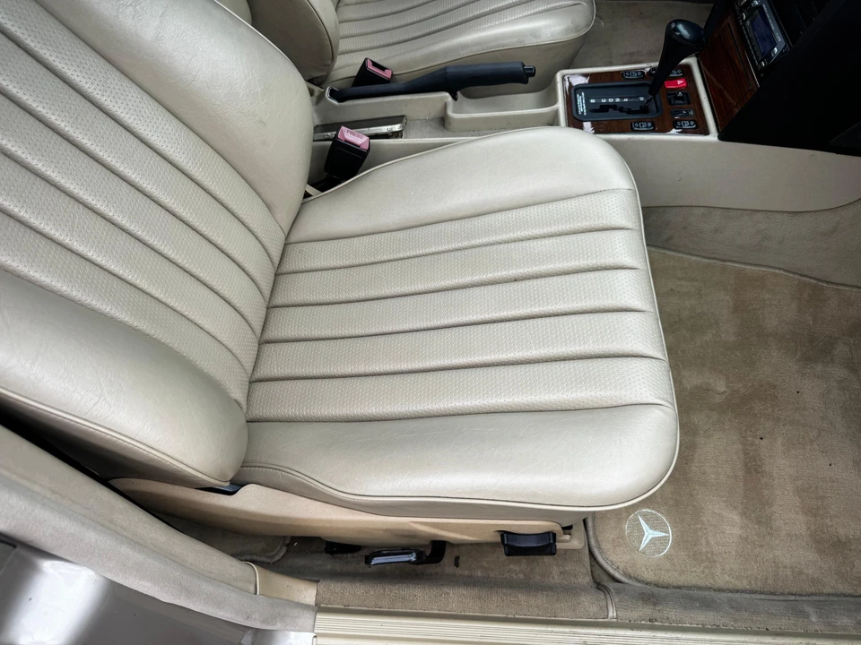 1993 Mercedes-Benz 190E - Image 29 of 31