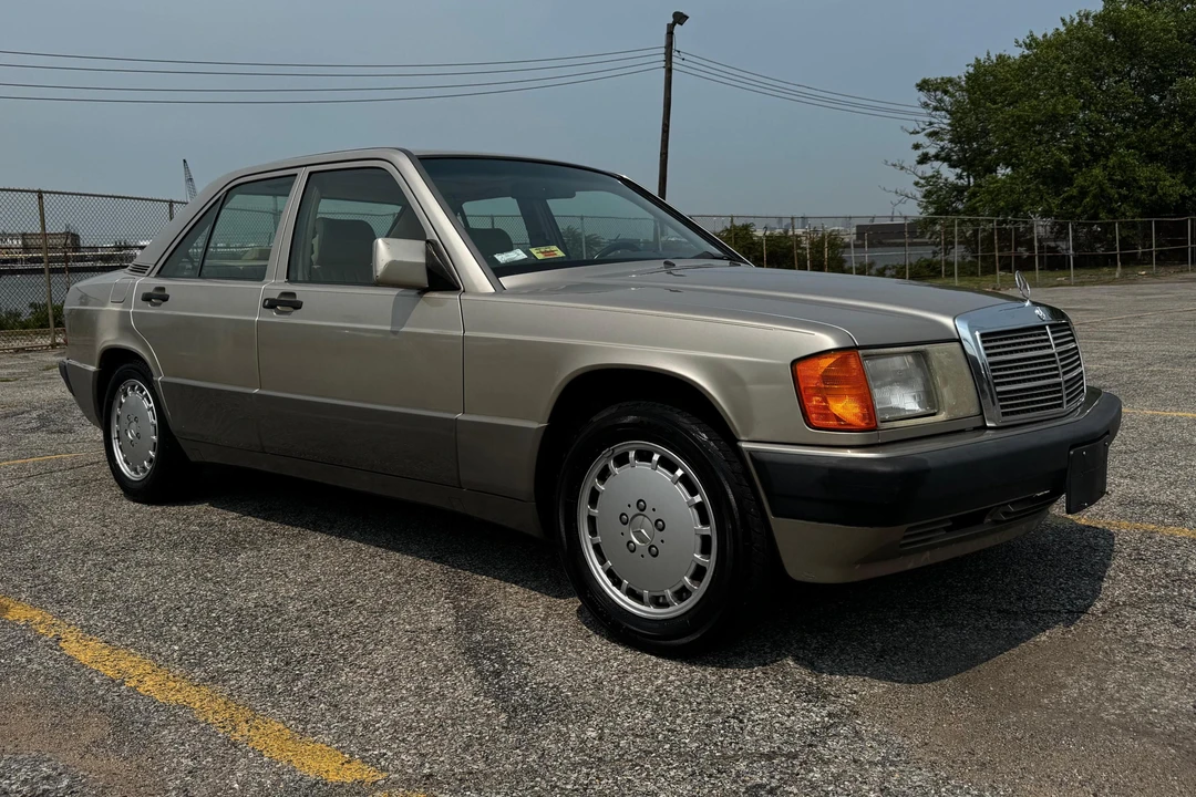 1993 Mercedes-Benz 190E - Image 3 of 31
